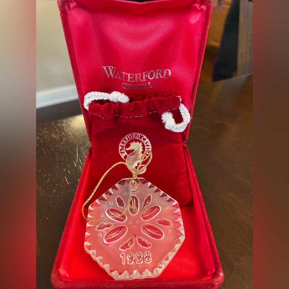Waterford Crystal Five Golden Rings ornament (1988)